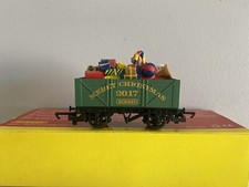 Hornby OO Gauge R6825 2017