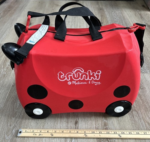 Melissa and doug trunki - doug,