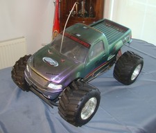 BIGFOOT Monster Off Road  Radio Control Truck 26 cc Gasoline Power. (1583)