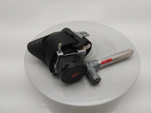 Volvo c30 seat belt - volvo,