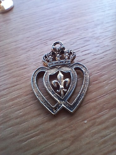 Vintage luckenbooth pendant - vintage,