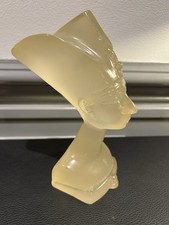 Egyptian Queen Nefertiti Glow