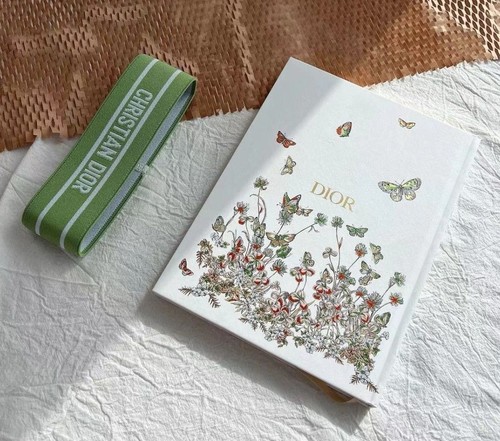 Christian dior gift around the - christian,