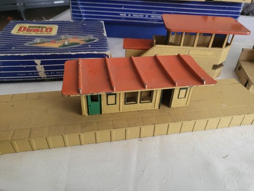 Hornby dublo stations - dublo, stations,