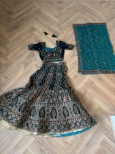 Beautiful Embroidered Velvet Lehenga Set – Size 10-12
