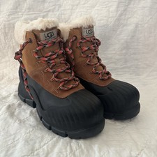 size 9 women’s UGG