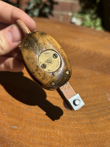 Vintage wooden pulley - pulley, block