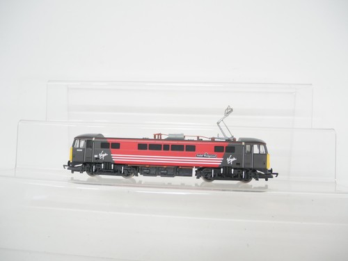 Hornby gauge class 86 - hornby,