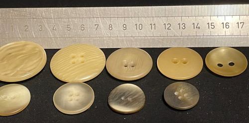 Vintage horn bone buttons - horn/bone, 9