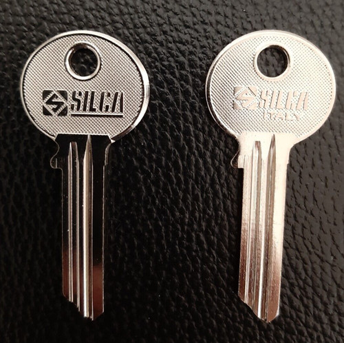 Yale silver metal key b6 - gy,