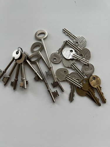 Mixed key lot 20pc - mixed,