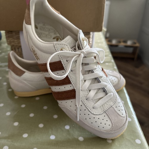 Adidas samba classic white and - classic,