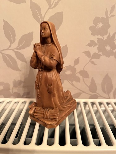 Vintage hand carved - vintage,
