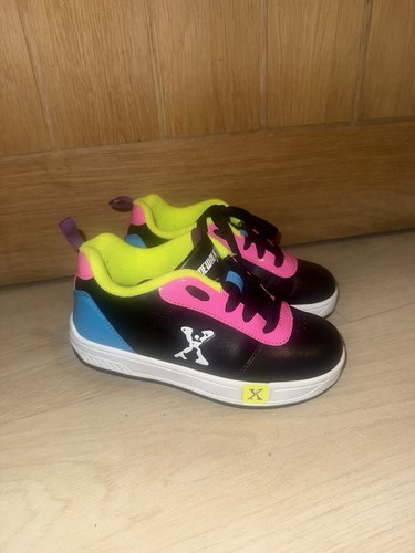 Kids sidewalk wheel - wheel, heelys