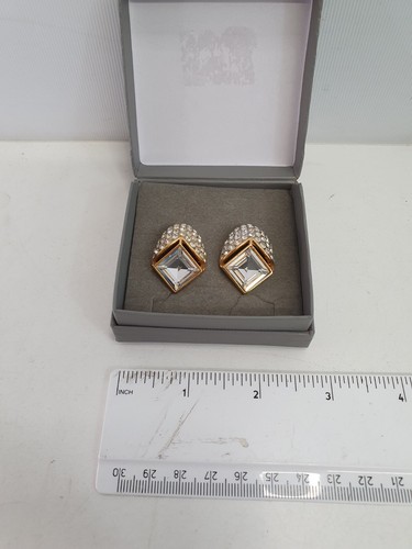 Vintage 1980s sphinx earrings - sphinx,