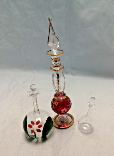 Small glass perfume - x,