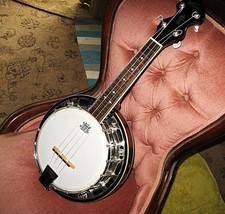 Ukulele Banjo