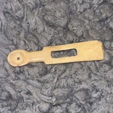 A good 19th century Scottish bone snuff-spoon in excellent condition.