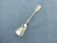 AN ANTIQUE STERLING SILVER