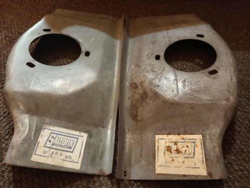 Pair mk2 ford escort strut - of,