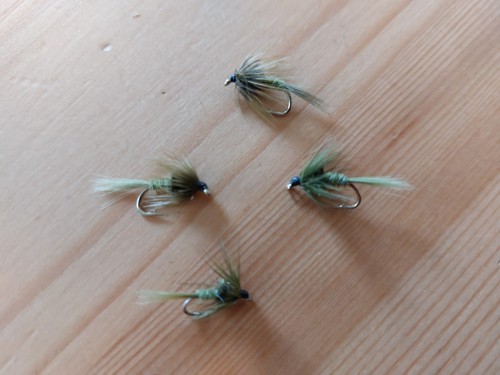 Cruncher flies olive size 12s - cruncher,