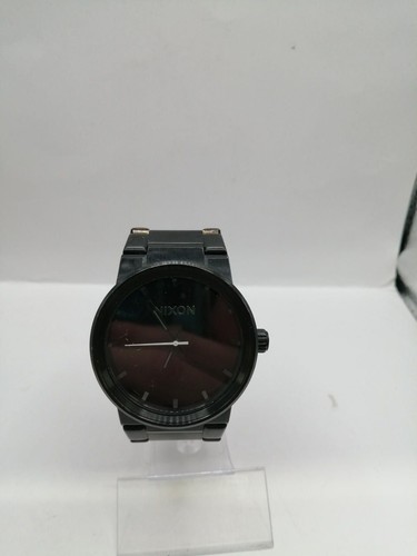 Nixon quartz watch - nixon, 10b