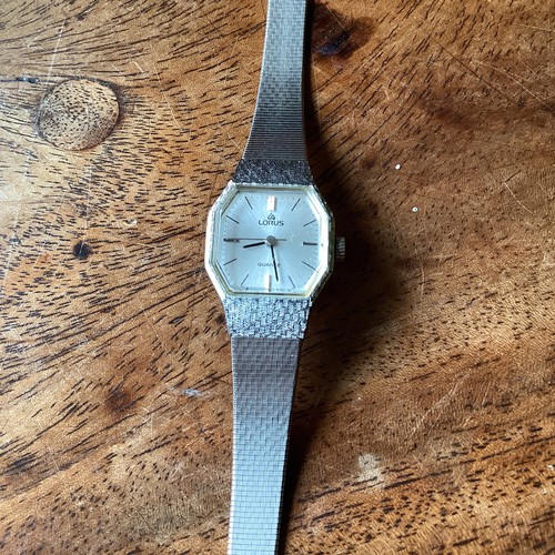 Vintage ladies lorus - vintage, petite