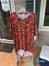 🌸Lularoe Irma top size L