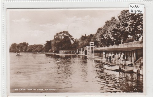 Cardiff the lake roath - lake, at