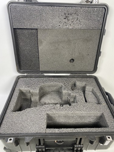 Wheeled pelicase 1560 with - wheeled, cut