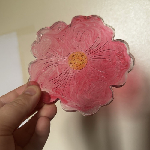 Pink yellow glass - yellow,