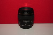 Canon EF 85mm f/1.8 USM