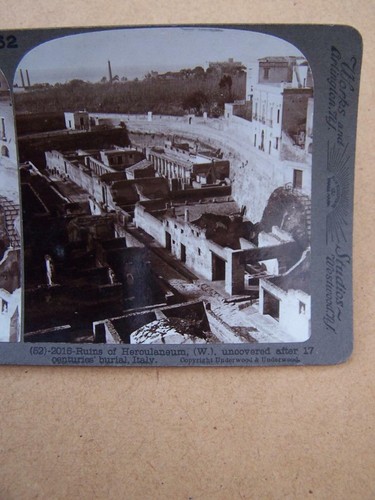 Stereoscopic stereo view - stereoscopic, stereo-view