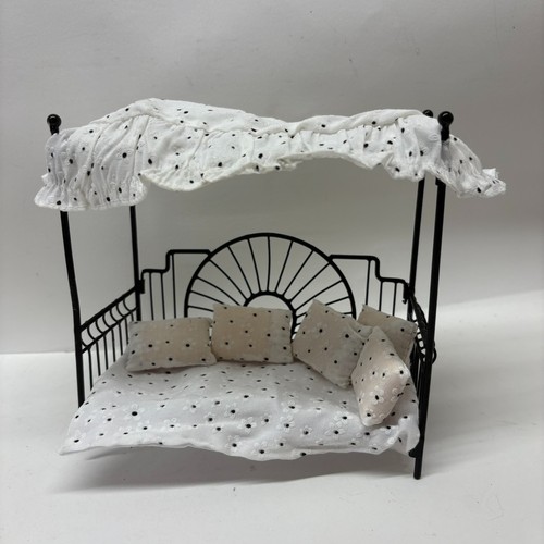 12th scale dolls - 1:12th, house