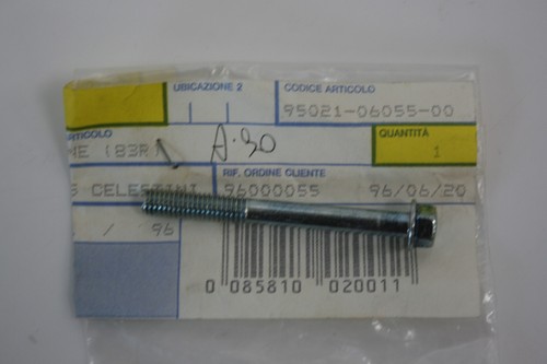 Screw engine crankcase front - screw,