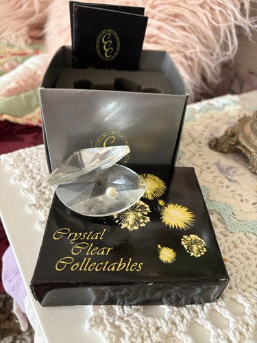 Crystal clear collectables - crystal,