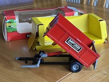 Britains 9572 1:32 MF Trailer Massey Ferguson
