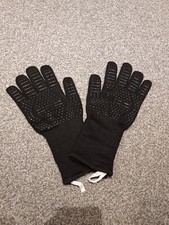 ? Extreme Heat Resistant Gloves BBQ Grilling Cooking Oven Glove Mitts Black?