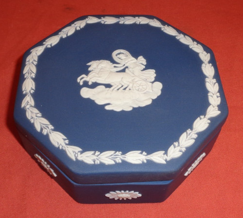 Vintage wedgwood jasper ware - jasper,