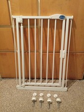 Baby Safety Gate For Stair Safetots Self Closing Gate Extra Narrow White 61-66.5