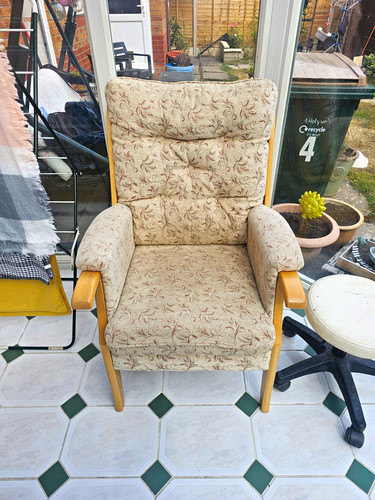 Beige floral fabric - 2,