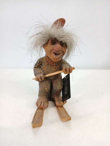 Vintage nyform troll skis - troll, on