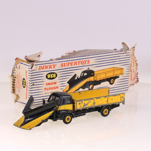 Dinky toys 958 - guy, plough