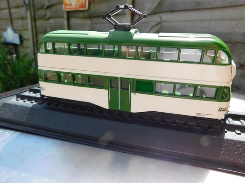 Corgi blackpool balloon tram - corgi, tram.