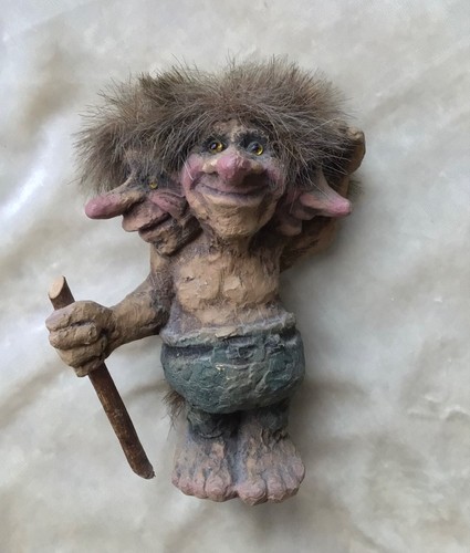Vintage nyform three headed - three,