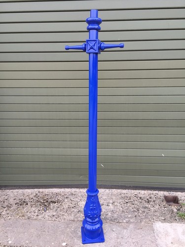 Used display royal blue - used, ex-display