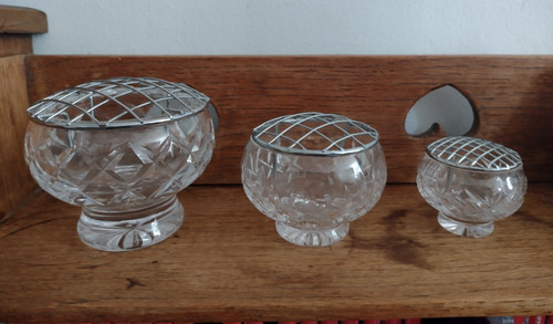 Vintage crystal posy - x,