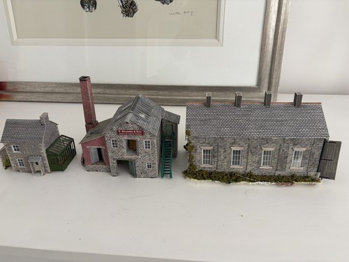 Metcalfe scale buildings - metcalfe,