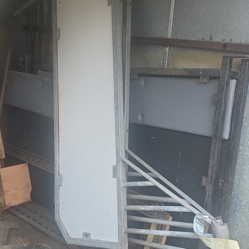 Galvanised 2 steel - 2, horse