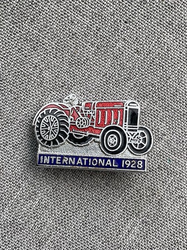 Vintage enamel pin badge - vintage,